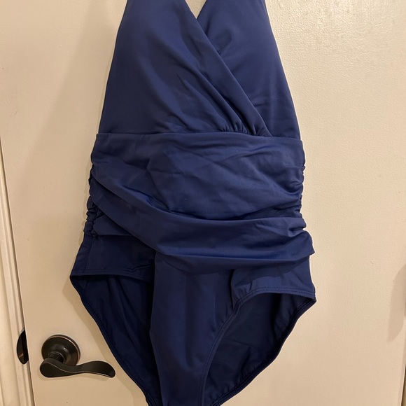 Boden Levanzo Halter Swimsuit NWT - Picture 5 of 7